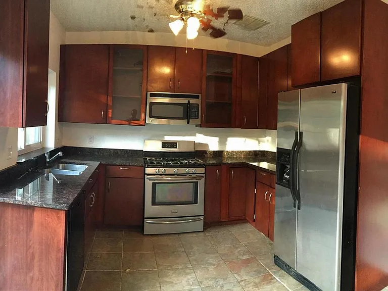 3010 McMaster Ct — Photo 6