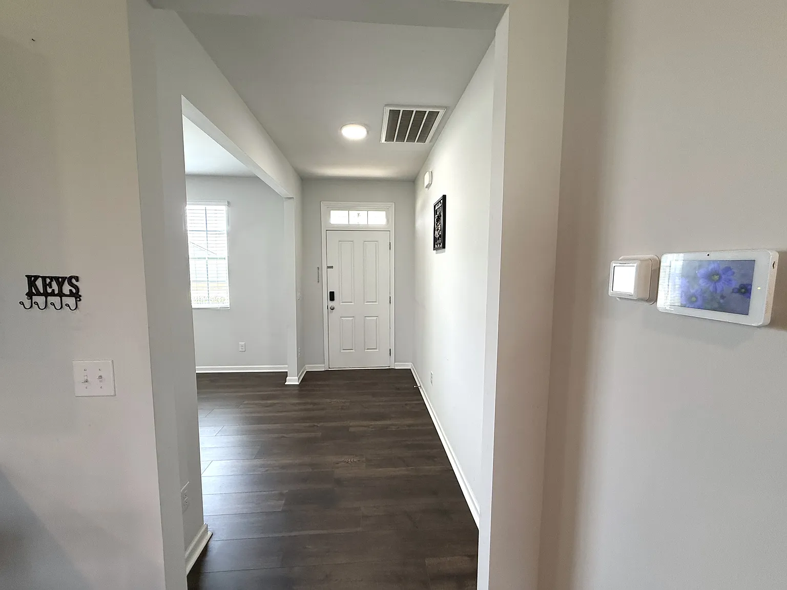 5 bed, 2511 sqft, $2,800 — Photo 4