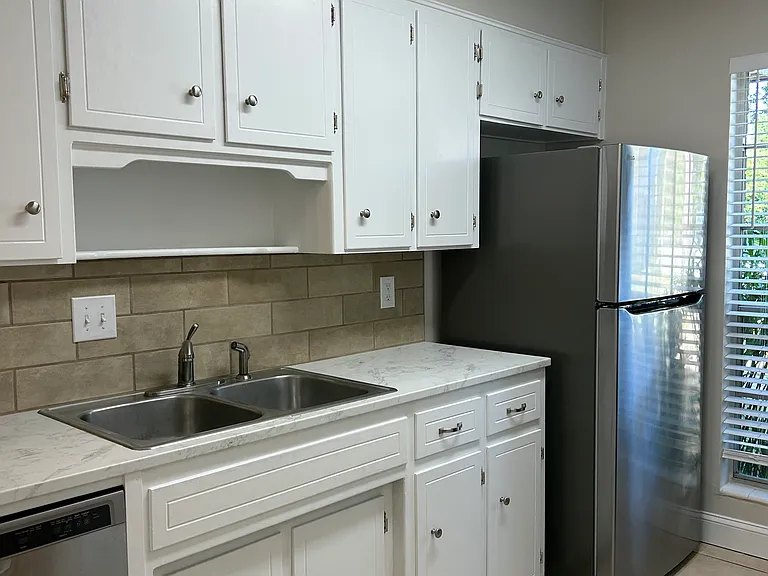 8101 Tippin Ave #F — Photo 1