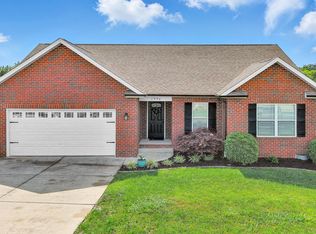 1996 Olivia Cir, Loudon, TN 37774