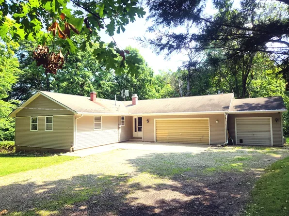 254 Winter Haven Dr, Varna, IL 61375