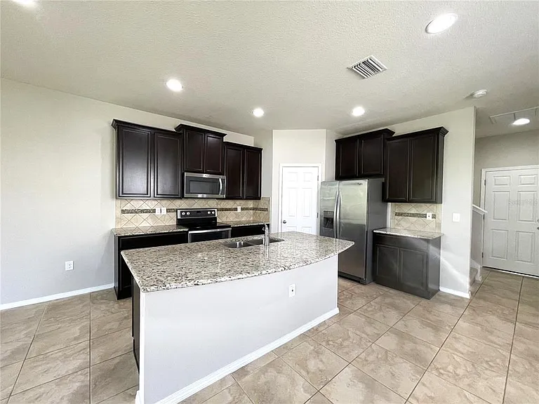 8751 Turnstone Haven Pl — Photo 3