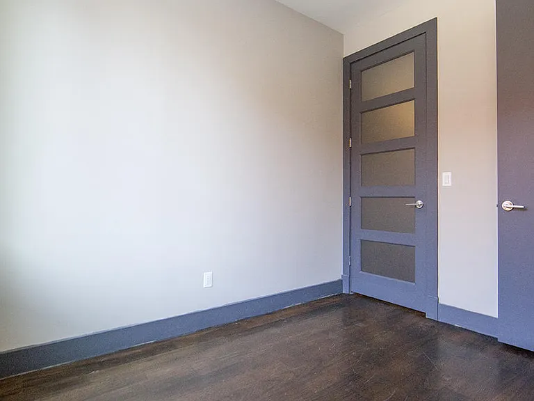 125 Boerum St #4B — Photo 5