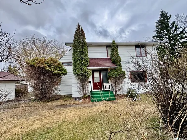 15 Willow PLACE, Lanigan, SK S0K 2M0