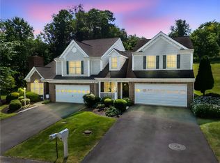 1438 Willowbrook Dr, Washington, PA 15301