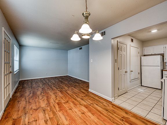 4th image of 601 Mimi Ln APT 3