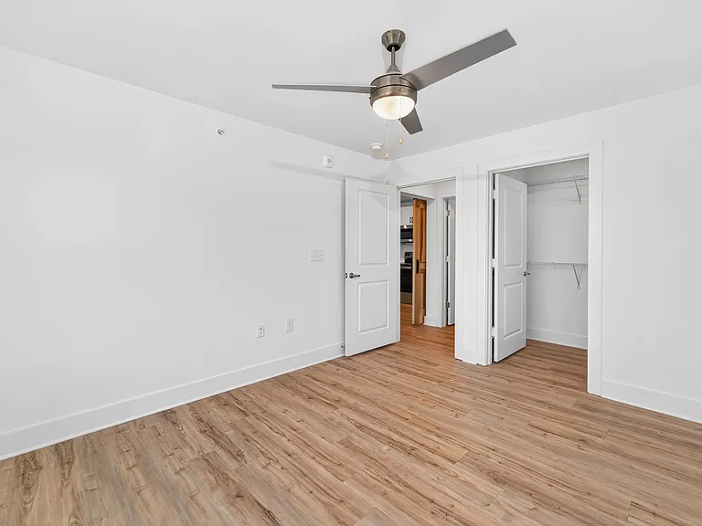 The Addenbrook Apartments — Photo 8