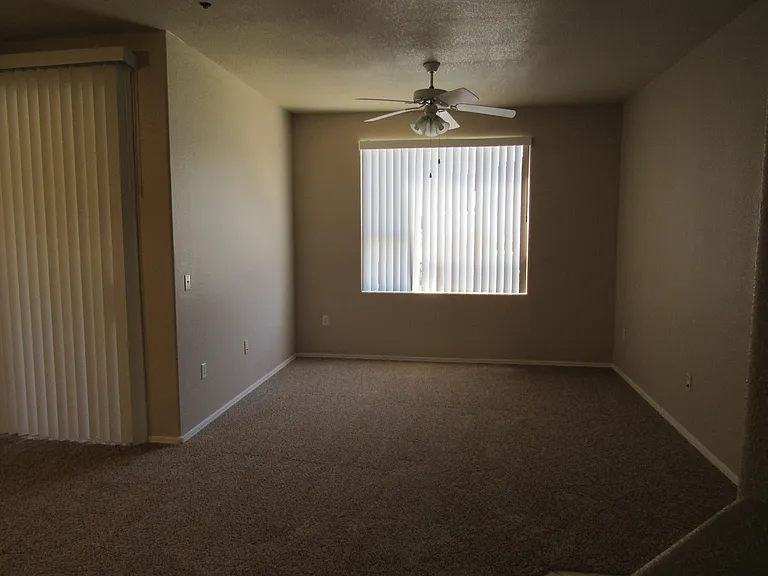 5303 N 7th St #208 — Photo 9