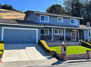 26 Descanso Dr, Orinda, CA 94563