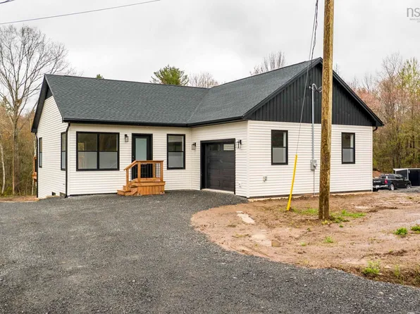 396 Falmouth Back Rd, Falmouth, NS B0P 1L0