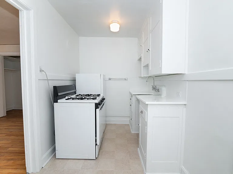 Marianne Apartments — Photo 40