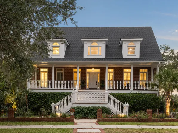 681 Lake Frances Dr, Charleston, SC 29412