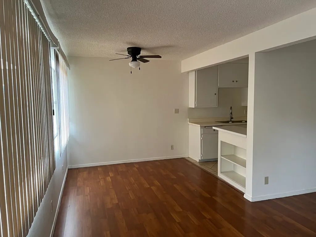 Building Photo - 335 W 88th St #3