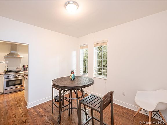 3rd image of 1614 Drexel Ave