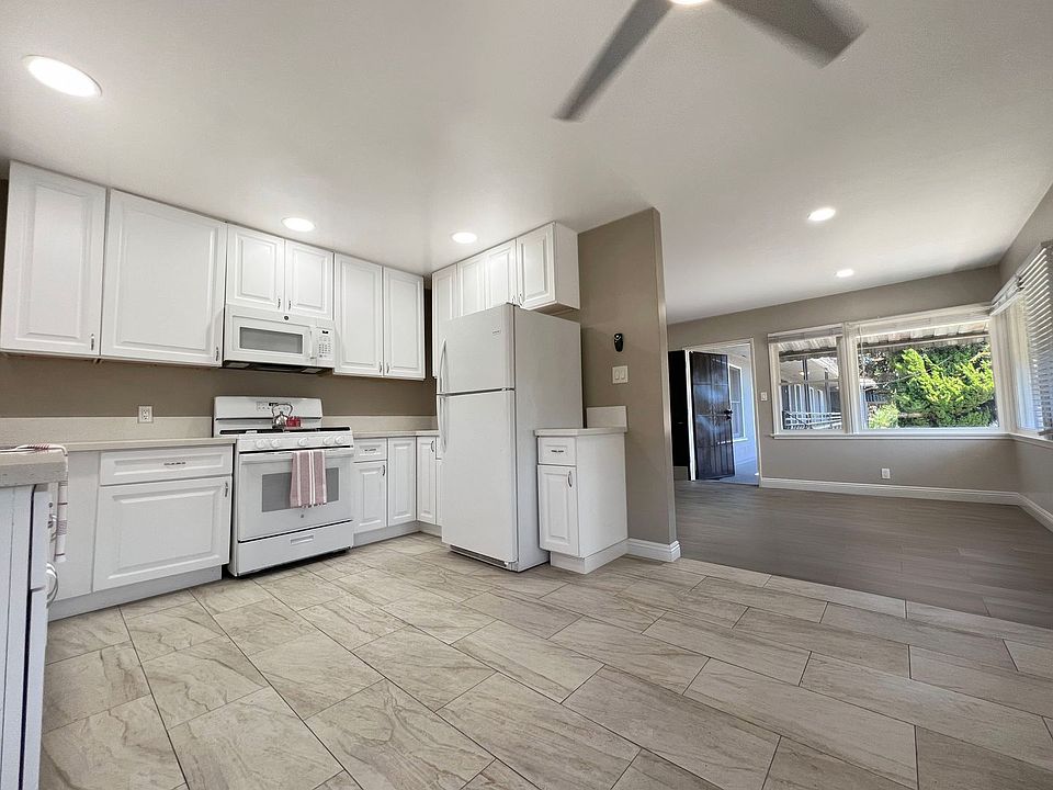 1st image of 2247 Earl Ave #4