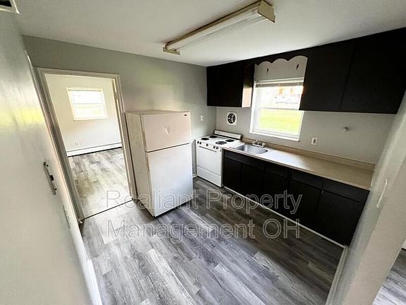 3rd image of 3822 Washington Ave #3