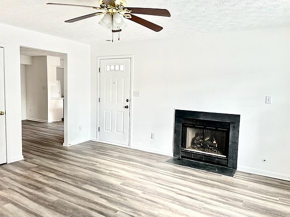 2nd image of 102 Chippenham Dr APT D