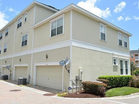 4th image of 321 McLeods Way