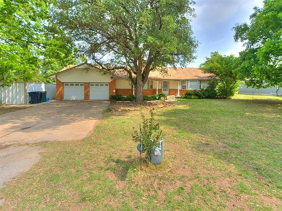 2nd image of 5929 NW 28th St