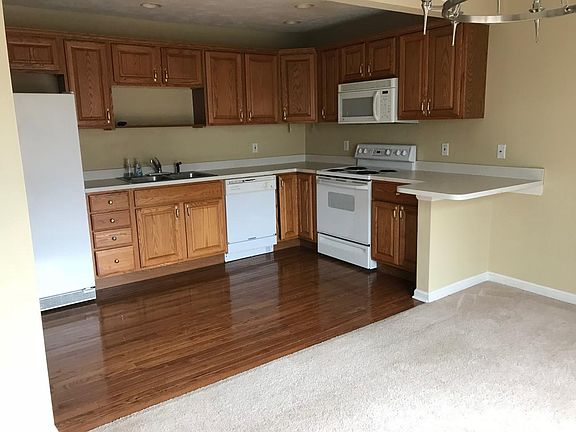 5th image of 1013 Saint Pauls Ln