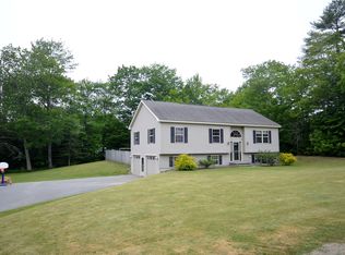 506 Ridge Dr, Hermon, ME 04401