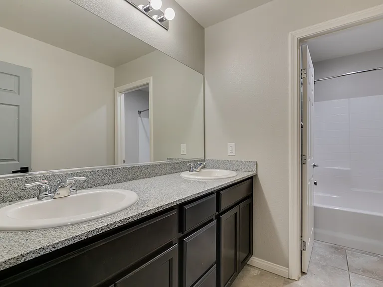 4348 Stardusk Falls Ave — Photo 13