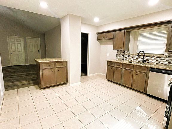 5th image of 2638 Brown Hill Dr