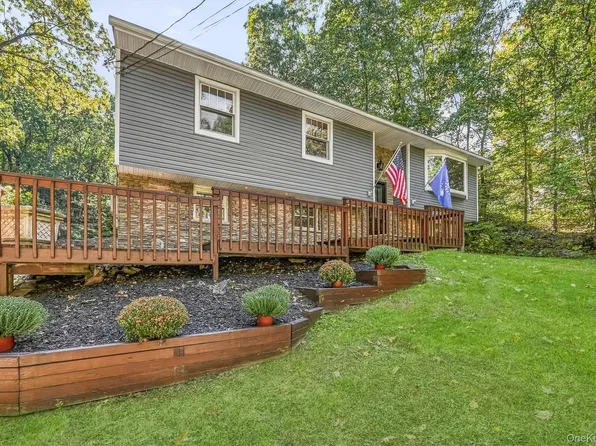 1426 E Mombasha, Monroe, NY 10950