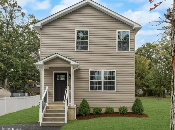 19 E 2nd Ave, Pine Hill, NJ 08021