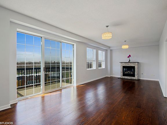 5th image of 5978 N Lincoln Ave #5C-D