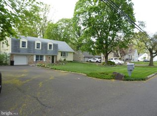 1018 Lindbergh Ave, Feasterville Trevose, PA 19053