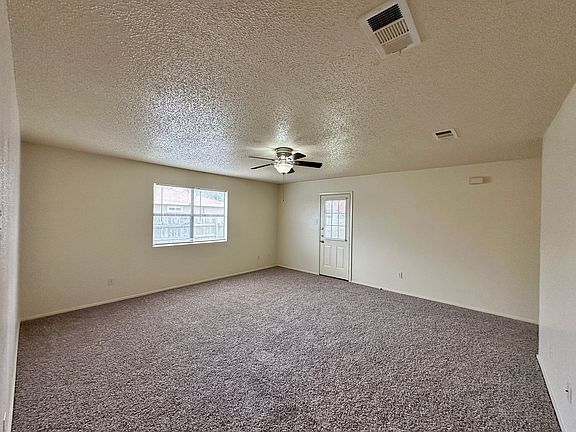 2nd image of 2901 Cinco Dr