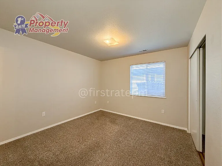 2914 W Stewart Ave #201 — Photo 13