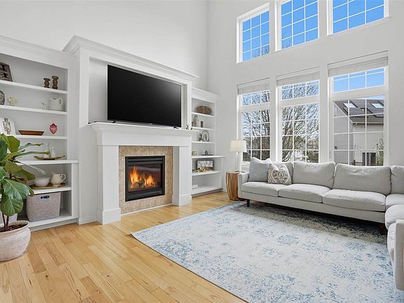 5th image of 4411 Tempe Pl