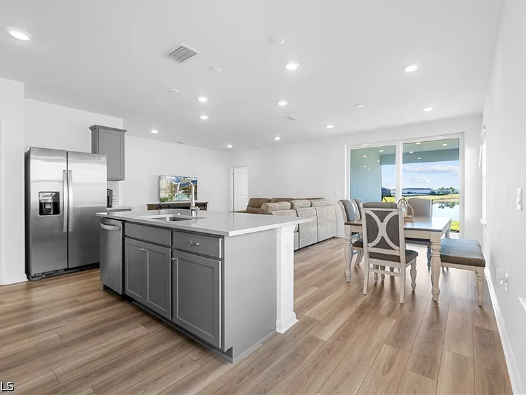 44148 Kelly Dr — Photo 8