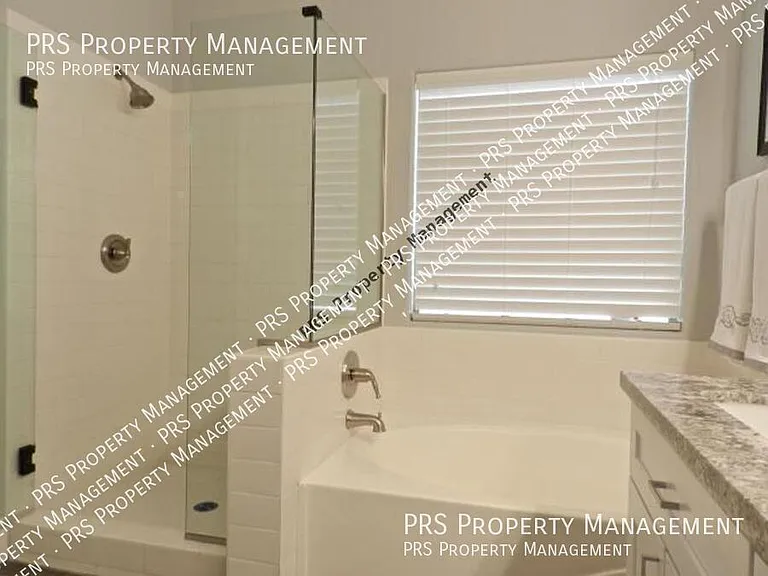 2052 E La Costa Dr — Photo 15