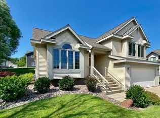 529 Meadowlark Ln, Portage, WI 53901