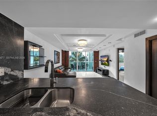 31 SE 5th St APT 407, Miami, FL 33131