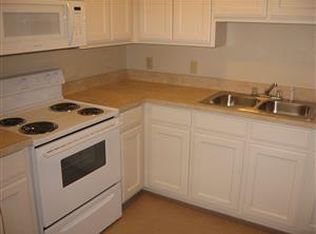 6760 Calmont Ave APT 205, Fort Worth, TX 76116