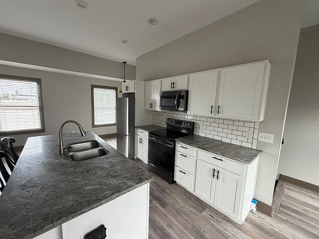 2 bed, 1000 sqft, $1,500 — Photo 3