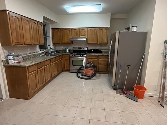 2nd image of 4234 Bedford Ave #2