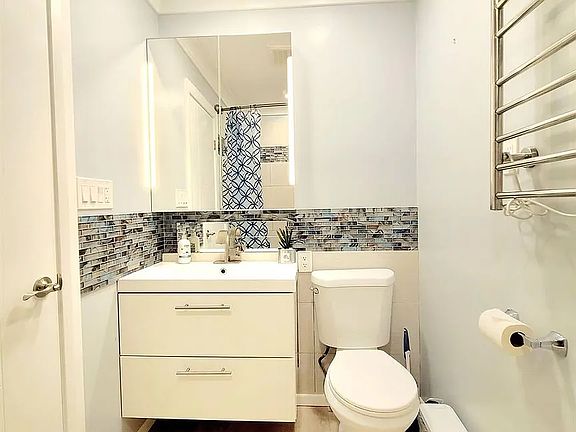 5th image of 5736 Blachly Way APT 3