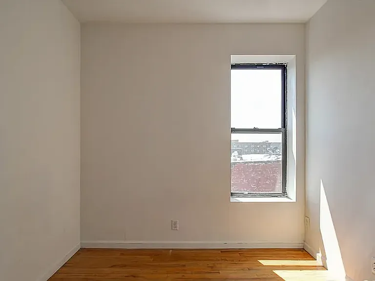 36 Cooper St #3B — Photo 5