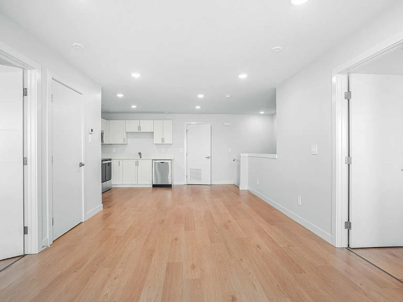 Aspen North | 3BR | Attached Garage "High Demand" — Photo 4