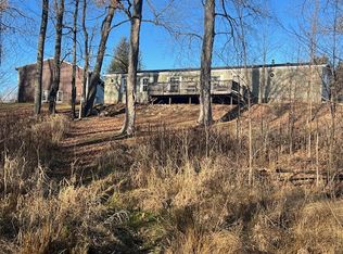 13891 School Rd, Gillett, WI 54124