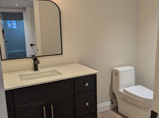 624 Indian Rd #BASEMENT, Toronto, ON M6P2C6