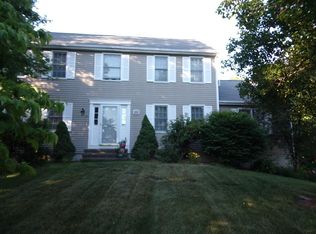 26 Wildflower Ln, Mansfield, MA 02048