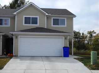822 Whitetail Ct, Junction City, KS 66441