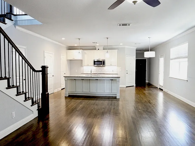 349 Kyra Ct — Photo 3