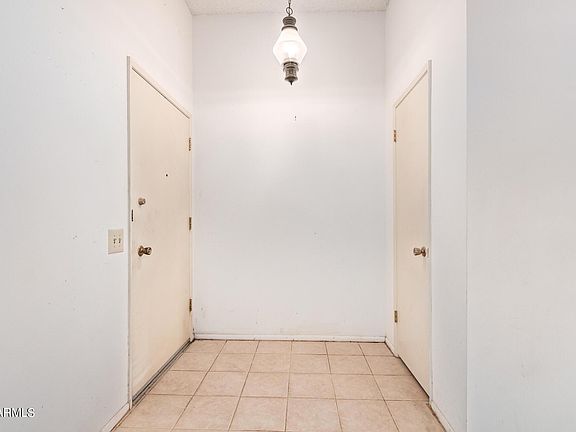 5th image of 15621 N Meadow Park Dr